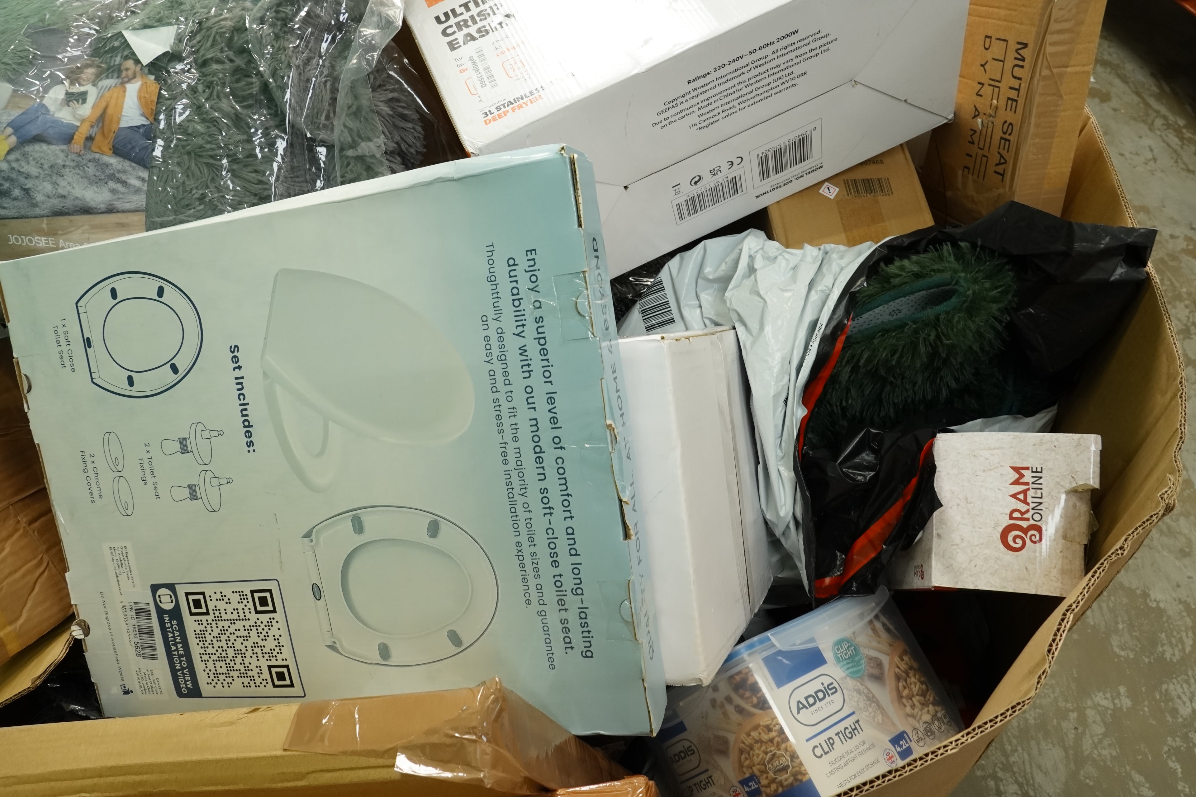 Lot 60 - Amazon Mixed Pallet, New and returned items