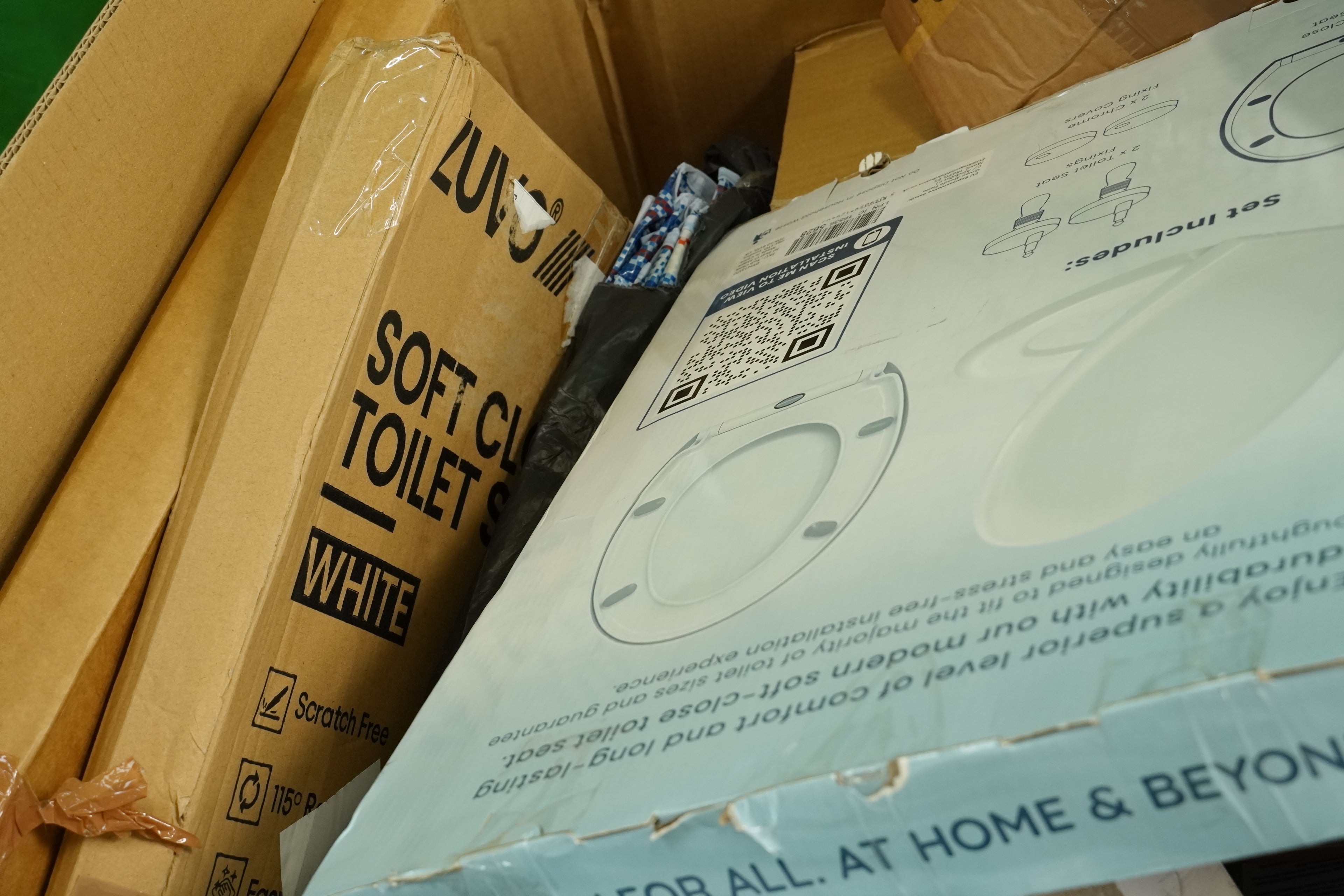 Lot 60 - Amazon Mixed Pallet, New and returned items