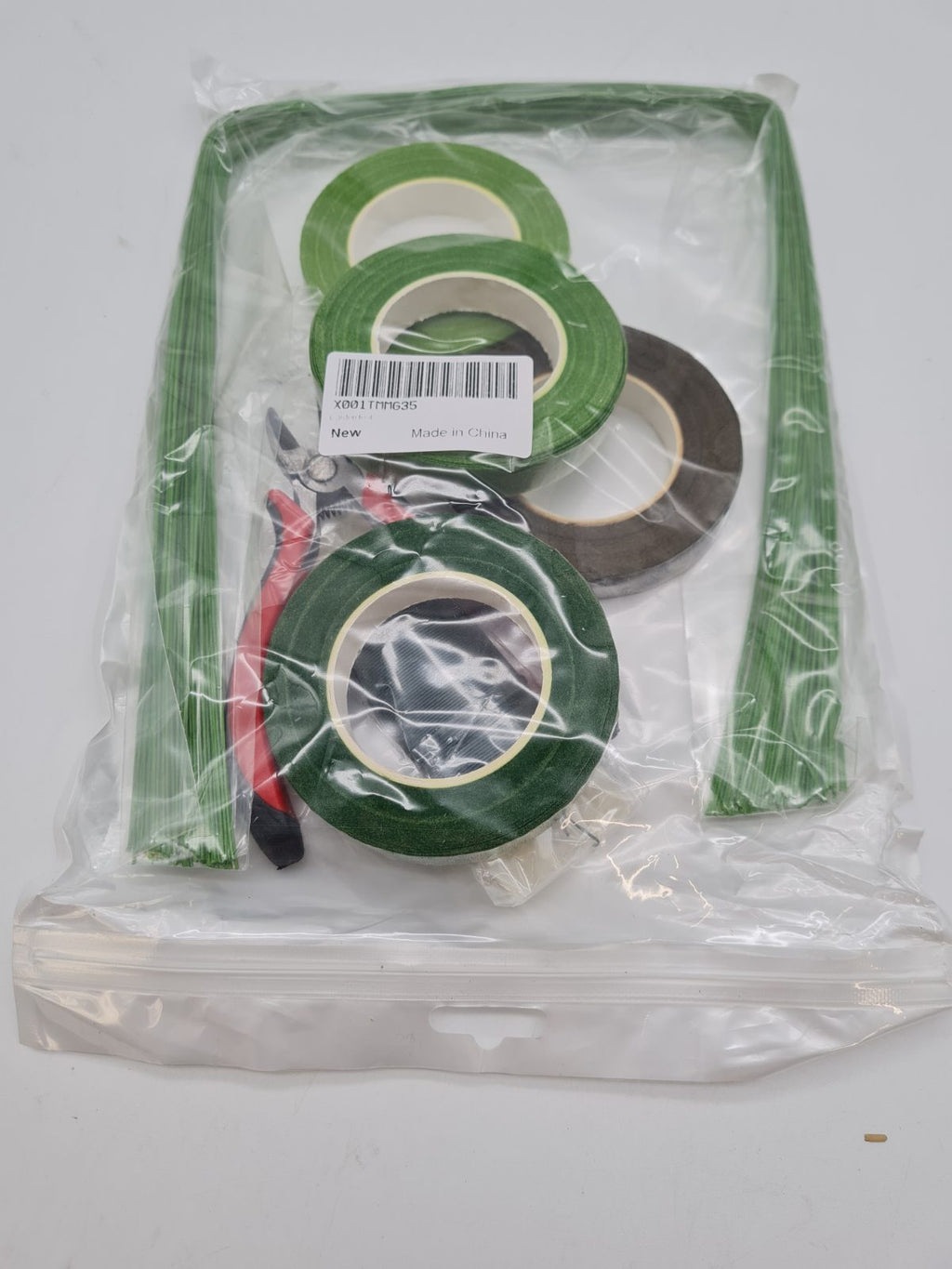 Flower Arranging Tool Kit â€” photograph 3