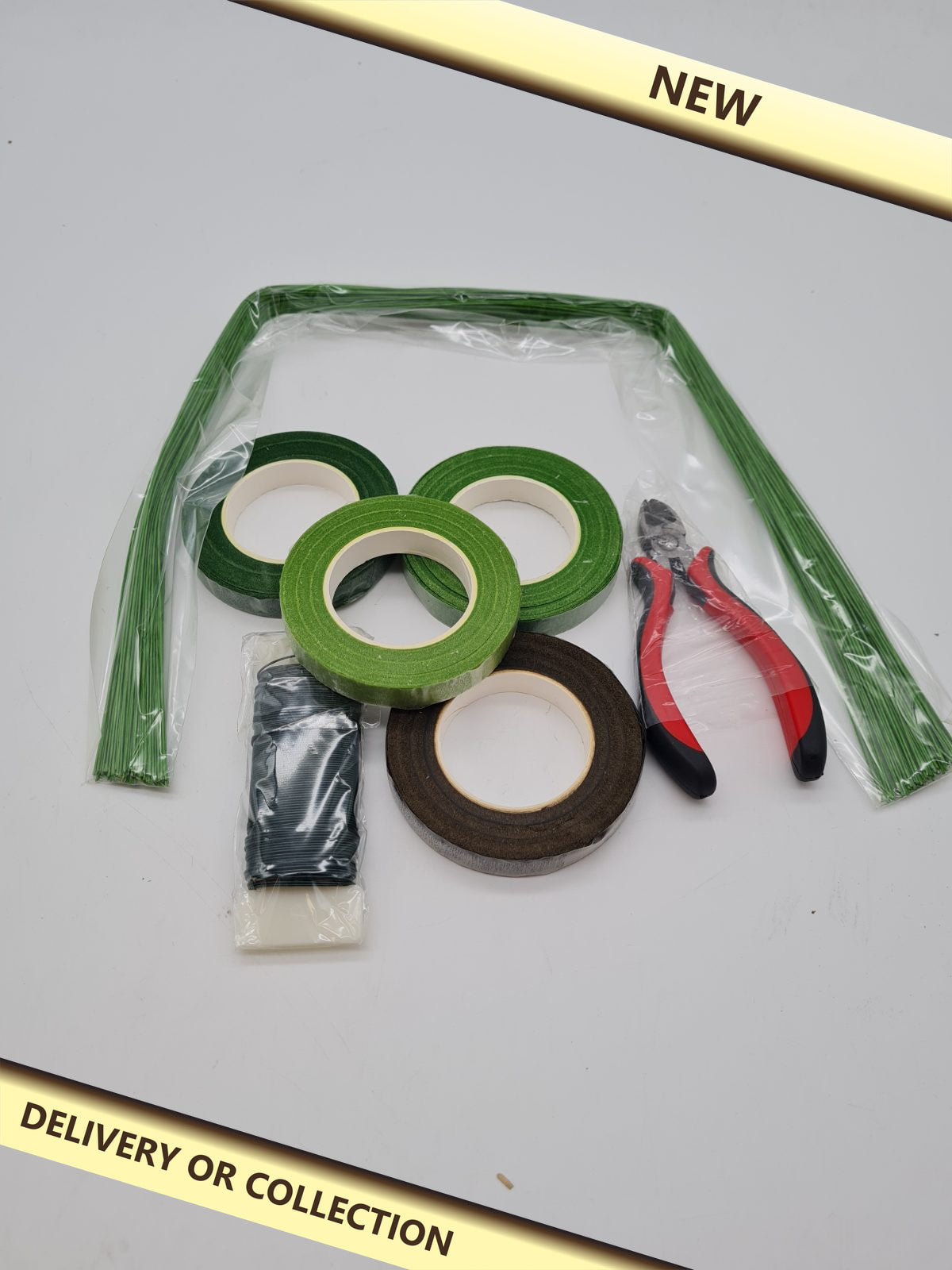 Flower Arranging Tool Kit â€” photograph 1 — New; auction delivery information shown on image