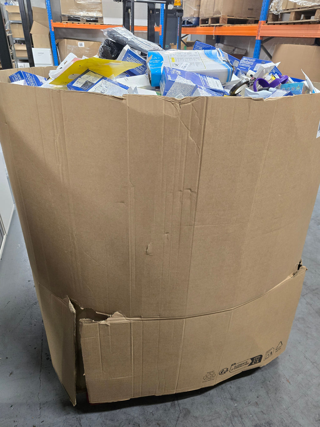 5ft Amazon Smalls - Mixed Pallets of New and Returns